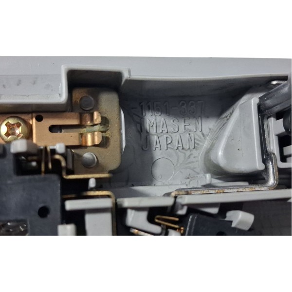 Luz Dianteira Comando Teto Mitsubishi Pajero 2003 Cx666