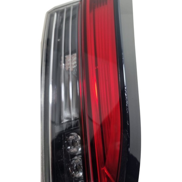 Lanterna T. E. Corolla Cross Capo (com Avaria) 2021 Cx428 Esquerdo/motorista