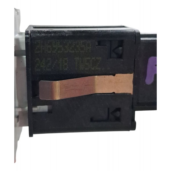 Botão Do Alerta Amarok V6 3.0 2019 Cx728 Preto