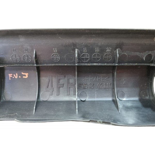 Soleira De Porta Dianteira Direita Rav4 2018