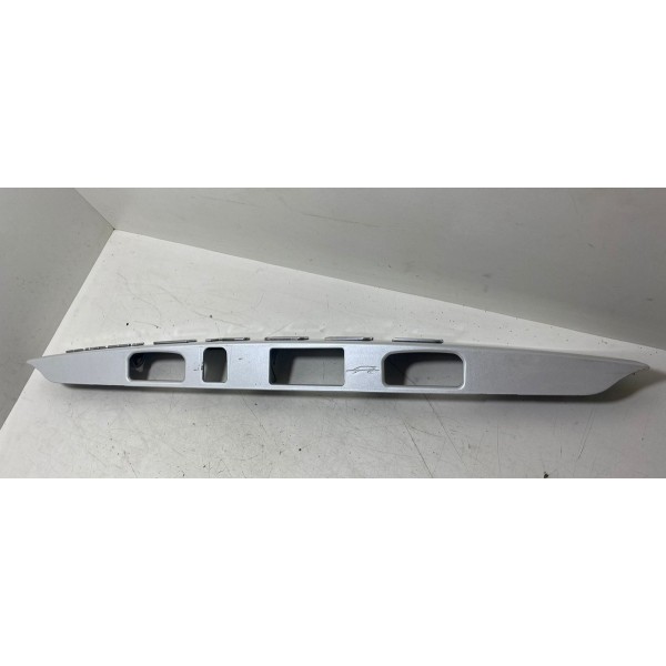Moldura Acabamento Luz Placa Corolla Cross 2021 Cx426