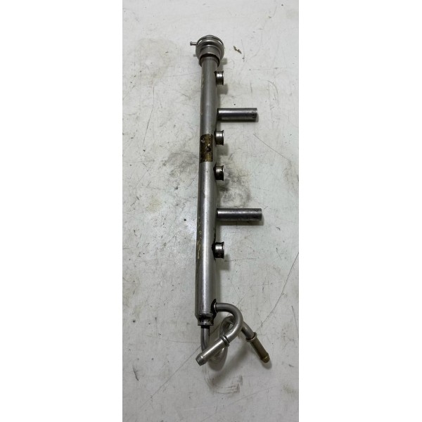 Flauta Combustível Injetor Vw Passat Alemão 1995 Cx418