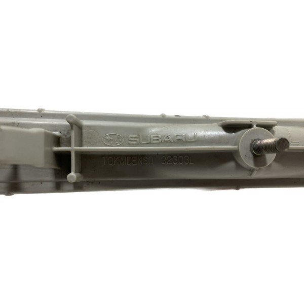 Refletor Olho De Gato Esquerdo Subaru Forester 09/12 Cx384