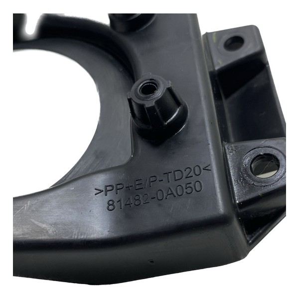 Suporte Milha Esquerdo Toyota Corolla Cross 21/23 Cx367