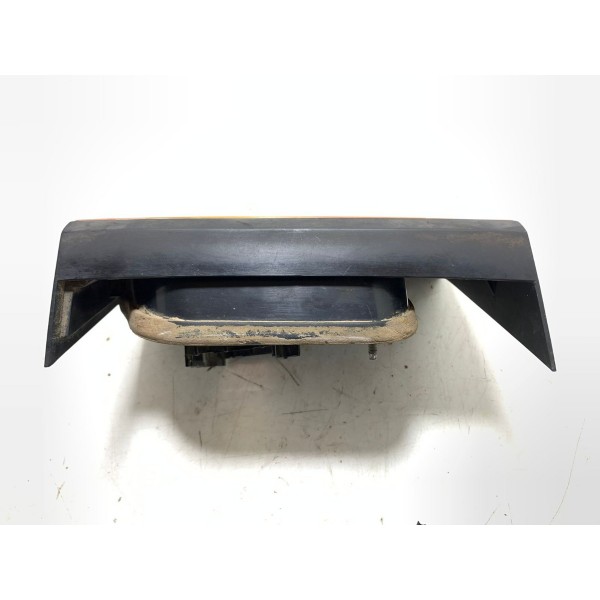 Lanterna Esquerda Capo Volkswagen Santana 91/97