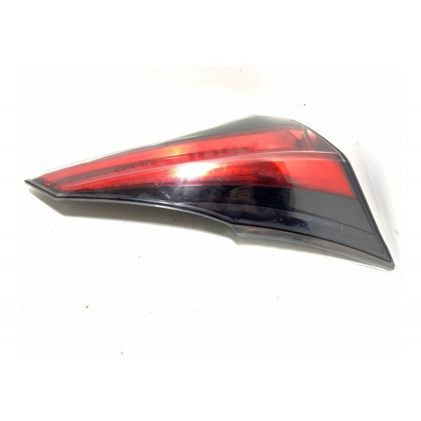 Lanterna Esquerda Capô Toyota Rav4 17/18 Cx562