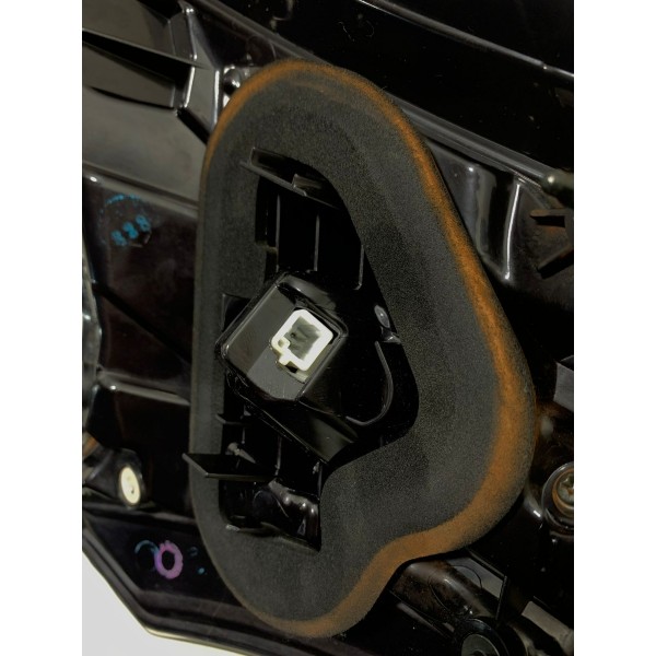 Lanterna Direita Capô Toyota Rav4 17/18 Cx561