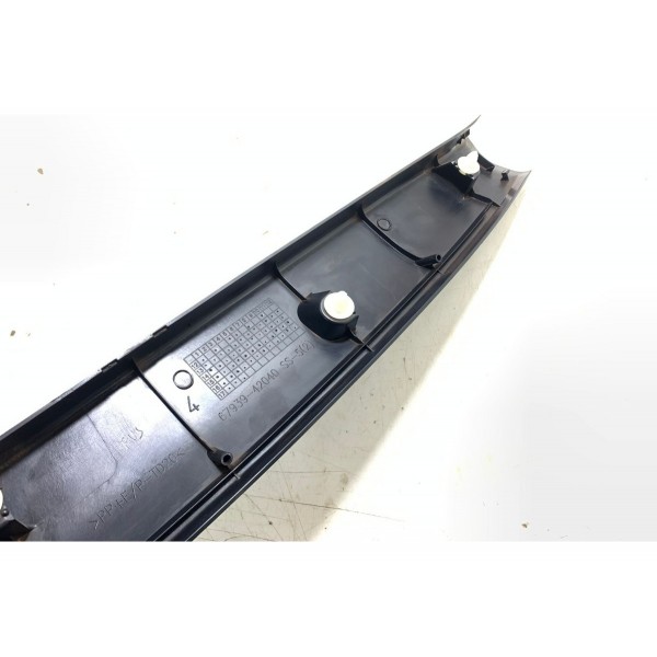 Moldura Porta Malas Toyota Rav4 2017