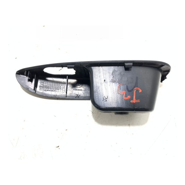 Moldura Botão Vidro Traseiro Esquerdo Jac J3 2011/2013 Cx330
