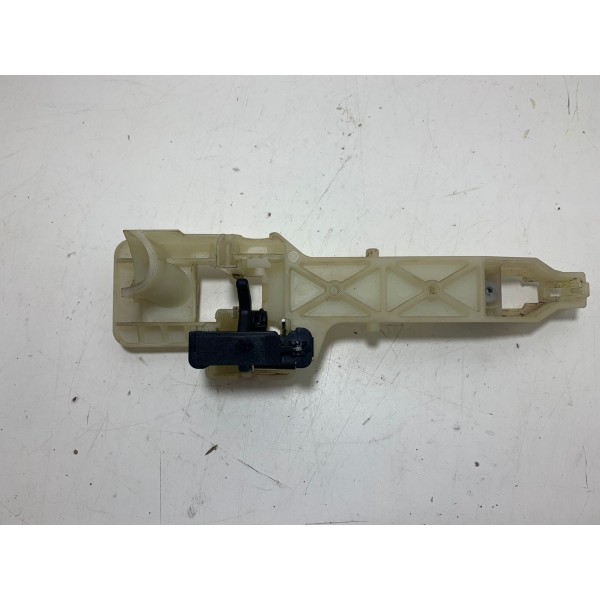 Suporte Maçaneta Externa Traseira Esq. Sorento 2.4 2012 Cx04