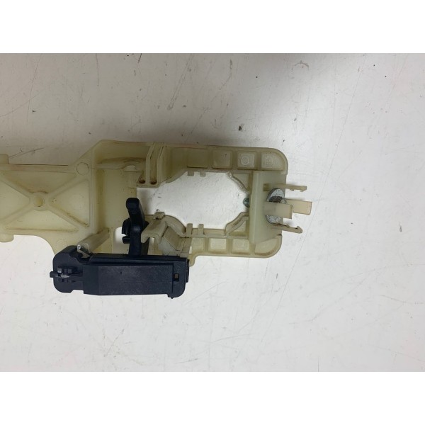 Suporte Maçaneta Ext. Diant. Dir Porta Kia Sorento 2012 Cx04