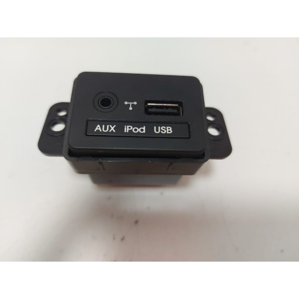 Entrada Auxiliar Usb Kia Sorento 2.4 2012 (cx02)