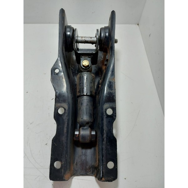 Suporte Traseiro Cabine Caminhão Vw 9-160 2013 L.e