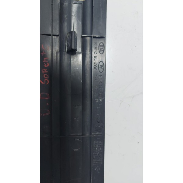 Soleira Interna Porta Dianteira Direita Kia Sorento 09 Cx479