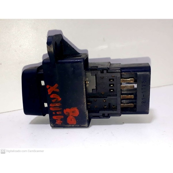 Botão Pisca Alerta Hilux 2005/2010 Cx117