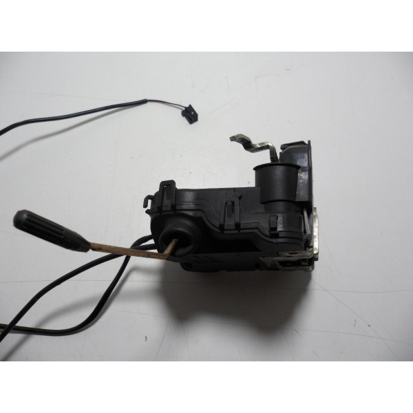 Fechadura De Porta Dianteira Direita Mecedes C320 2001 Cx137