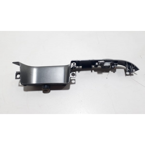 Moldura Do Comando  Vidro Tras Direito Mitsubishi Airtr Cx88